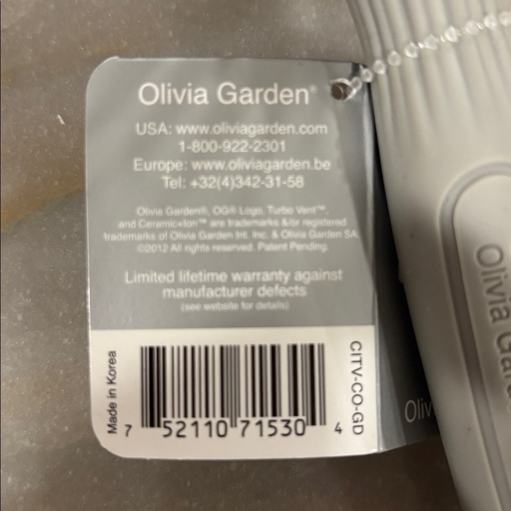 Ceramic + Ion Hair Brush - Picture 3 of 6
